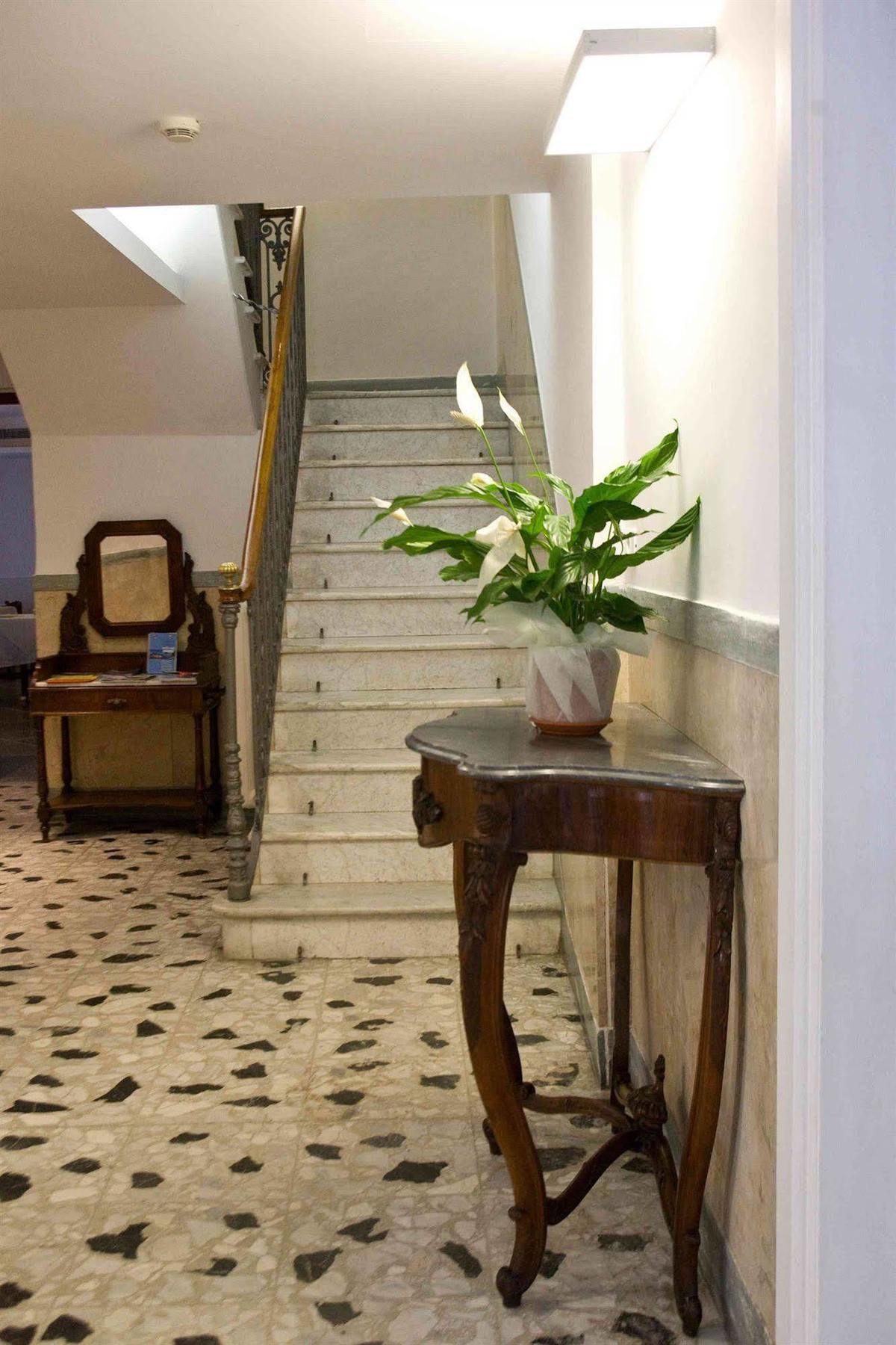 Hotel Europa Levanto Exterior photo